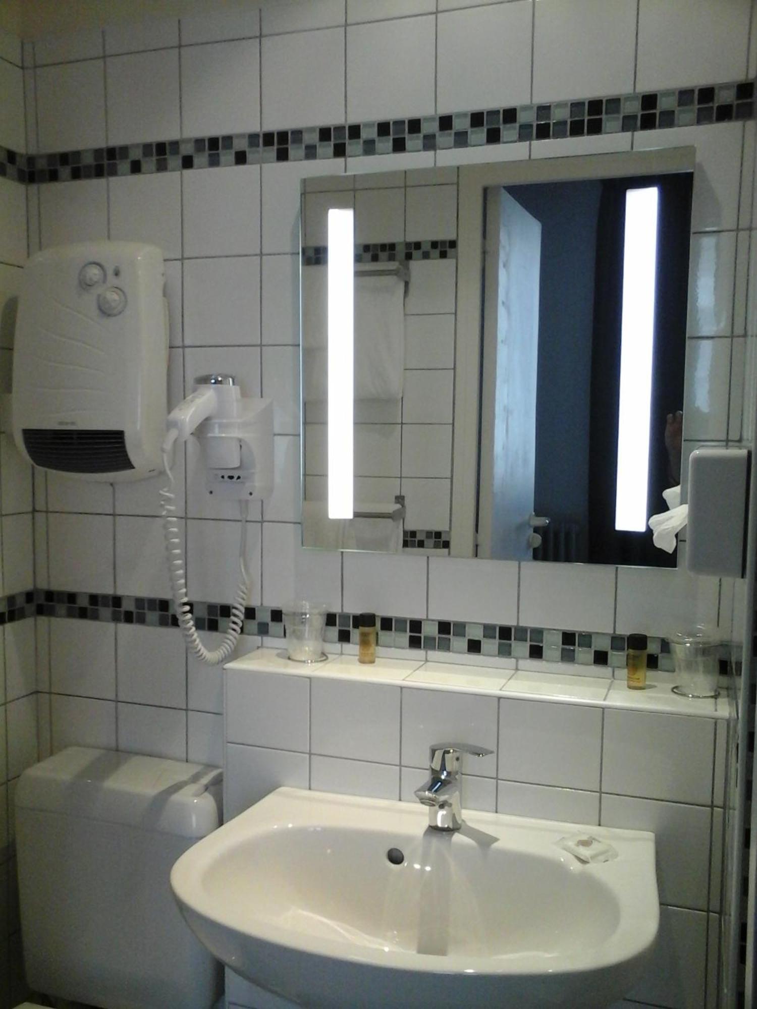 Hotel Carmin Le Havre Oda fotoğraf